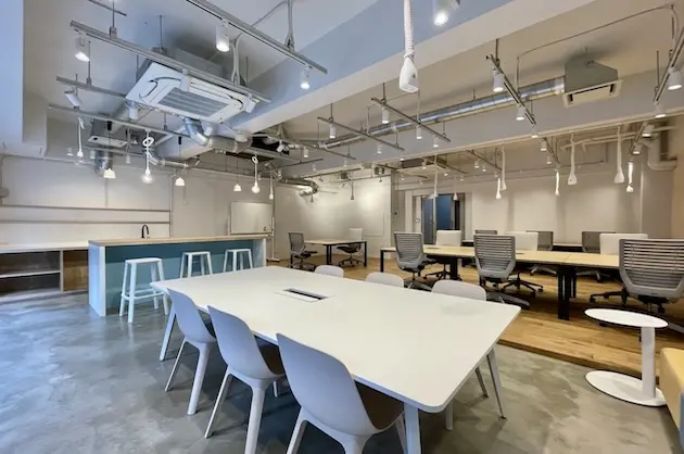 恵比寿、専用テラス付、敷金礼金なしのセットアップ<br>[渋谷区/140万/93㎡]