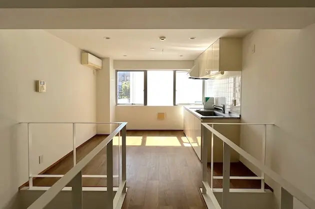 参宮橋7分。ナチュラルシンプルなメゾネットSOHO<p>[渋谷区/33万/55㎡]