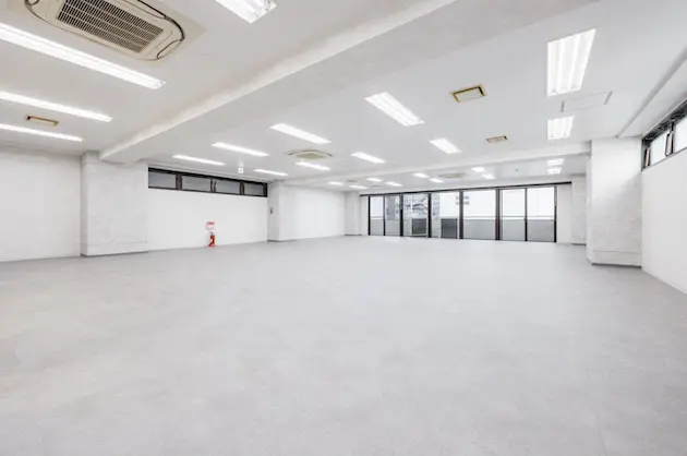 恵比寿、会議室2室付きクリーンなホワイト空間<p>[渋谷区/188万/225㎡]