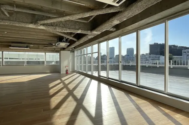 【募集終了】白金高輪、一棟で遊びも働くも叶える大型オフィス