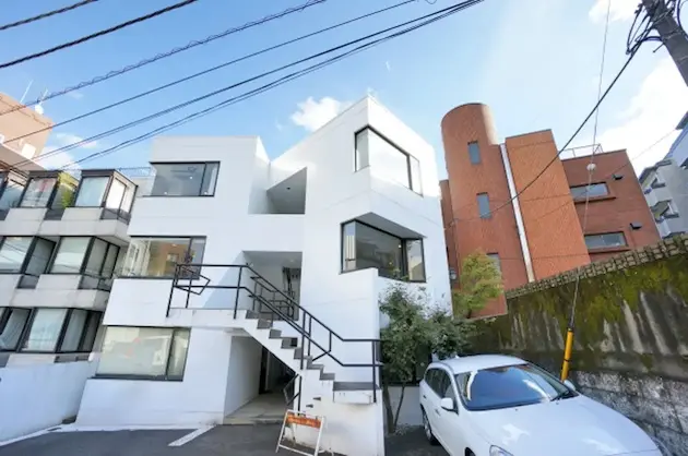 【募集終了】神宮前3分、モノトーンのコンパクトリノベオフィス