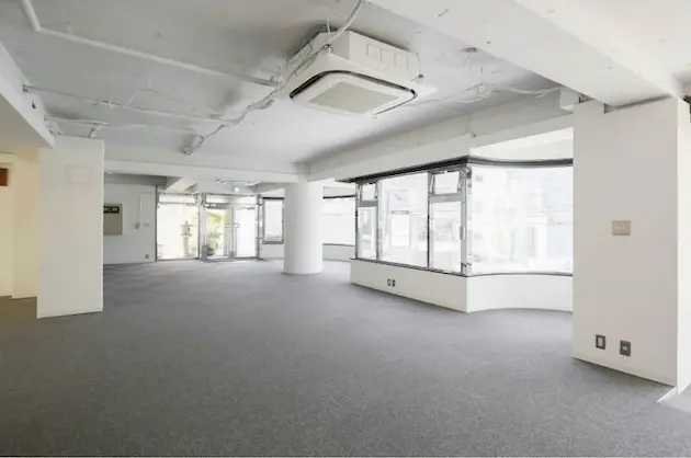 【募集終了】六本木3分、ダイレクトイン可のシンプルオフィス