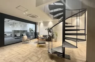 市ヶ谷6分、フルセットアップのミドルサイズオフィス <br>[千代田区/91万/118㎡]