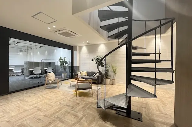 市ヶ谷6分、フルセットアップのミドルサイズオフィス <br>[千代田区/91万/118㎡]