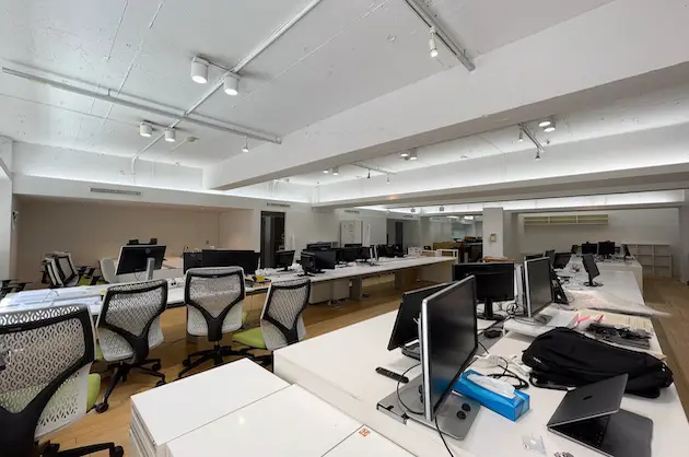 恵比寿、会議室付きの居抜きオフィスという選択肢。<p>[渋谷区/141万/211㎡]