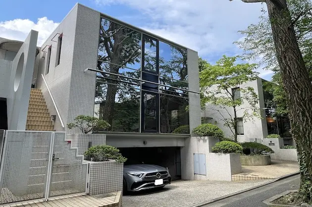 駒沢大学、駐車場・テラス付の5LDK戸建オフィス<br>[世田谷区/65万/204㎡]