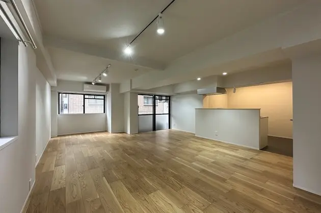 【募集終了】浜松町、モダンリノベオフィスをビジネスの出発地に