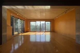 南青山、こだわりを感じる上質素材のオフィス店舗<br>[港区/49万/51㎡]