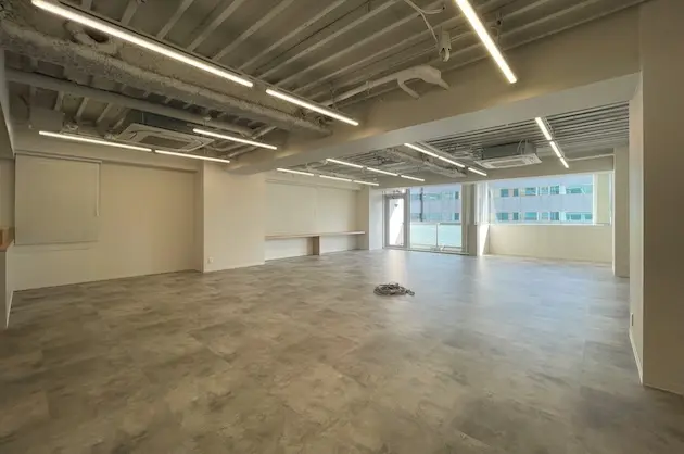 【募集終了】新富町1分、シンプルイズベストのワンルーム空間