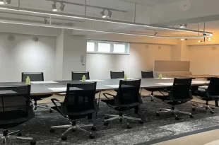 渋谷5分、カフェ風の家具付セットアップオフィス<br>[渋谷区/172万/128㎡]