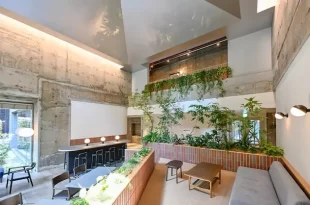 表参道、スケルトン調デザイナーズオフィス<p>[港区/228万/261㎡]