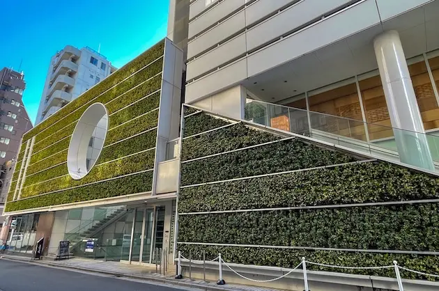 麻布十番、緑と共生する天高3mオフィス<p>[港区/97万/115㎡]