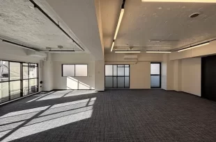 六本木、隠れ家的拠点を落ち着いた住宅街の一室で<br>[港区/42万/81㎡]