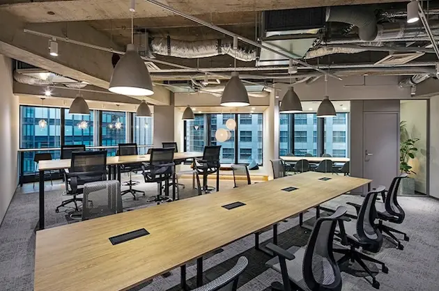 虎ノ門、創造性を育むラウンジ・家具付セットアップ<br>[港区/127/83㎡]