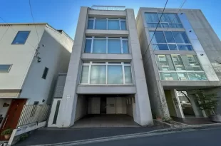 泉岳寺、6フロアを活用する駐車場付き一棟<br>[港区/281万/553㎡]