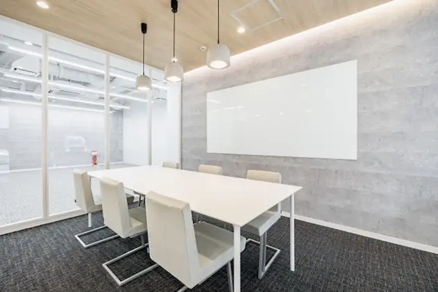 神田5分、1階路面の希少な会議室付オフィス<br>[千代田区/67万/76㎡]