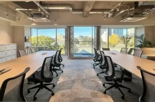 市ヶ谷、抜け感と木の質感が心地よいセットアップ<br>[千代田区/143万/142㎡]