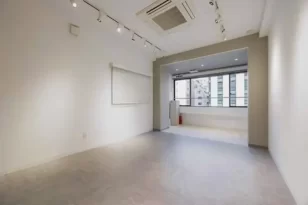 御成門4分、コンパクトながら会議室2つ付オフィス<br>[港区/78万/97㎡]