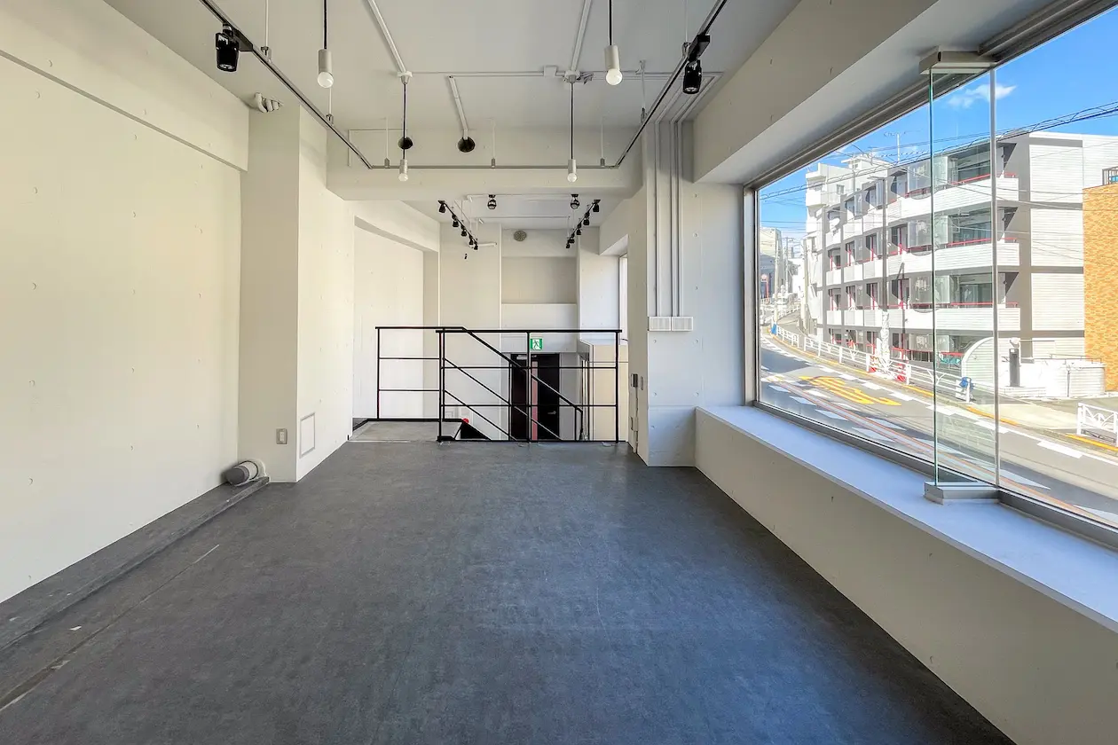 恵比寿3丁目、店舗兼用可能な一棟貸しオフィスビル 室内