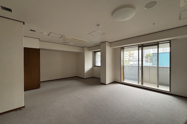 恵比寿駅4分、重厚なRC造オフィス会議室付き[渋谷区/64万/76㎡]