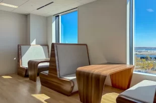 お台場、商業エリア直通の湾岸ビュー居抜きオフィス<p>[江東区/357万/535㎡]