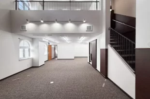 西麻布、用途柔軟な一棟貸し可能吹き抜け空間<br>[港区/90万~/155㎡~]