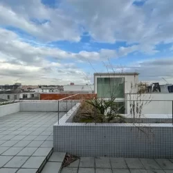 参宮橋、空と繋がる屋上テラス付きメゾネットSOHO<br>[渋谷区/77万/160㎡]