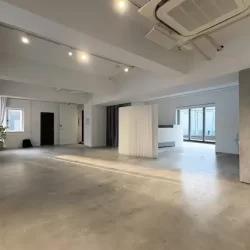 青葉台、魅力とこだわりが見える撮影スタジオ居抜き<br>[渋谷区/64万/80㎡]