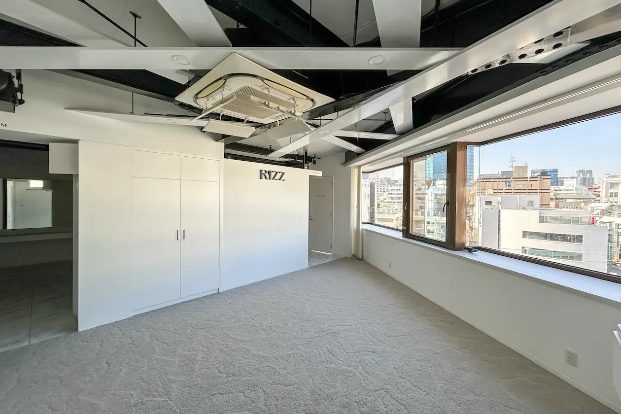 明治神宮前、元撮影スタジオのハイグレード居抜き 室内