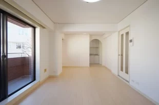 南青山、赤レンガ仕立てのヴィンテージSOHO。<br>[港区/53万/79㎡]