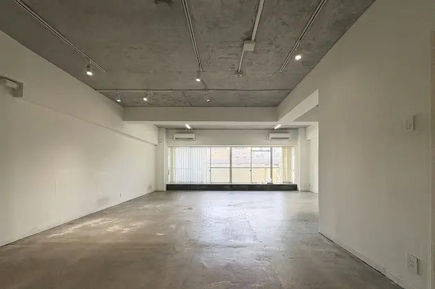 明治神宮前4分、スケルトンが魅力のリノベオフィス<br>[渋谷区/28万/55㎡]