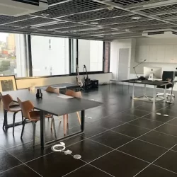 代官山、八幡通り沿いの開放的な居抜きオフィス<br>[渋谷区/58万/95㎡]